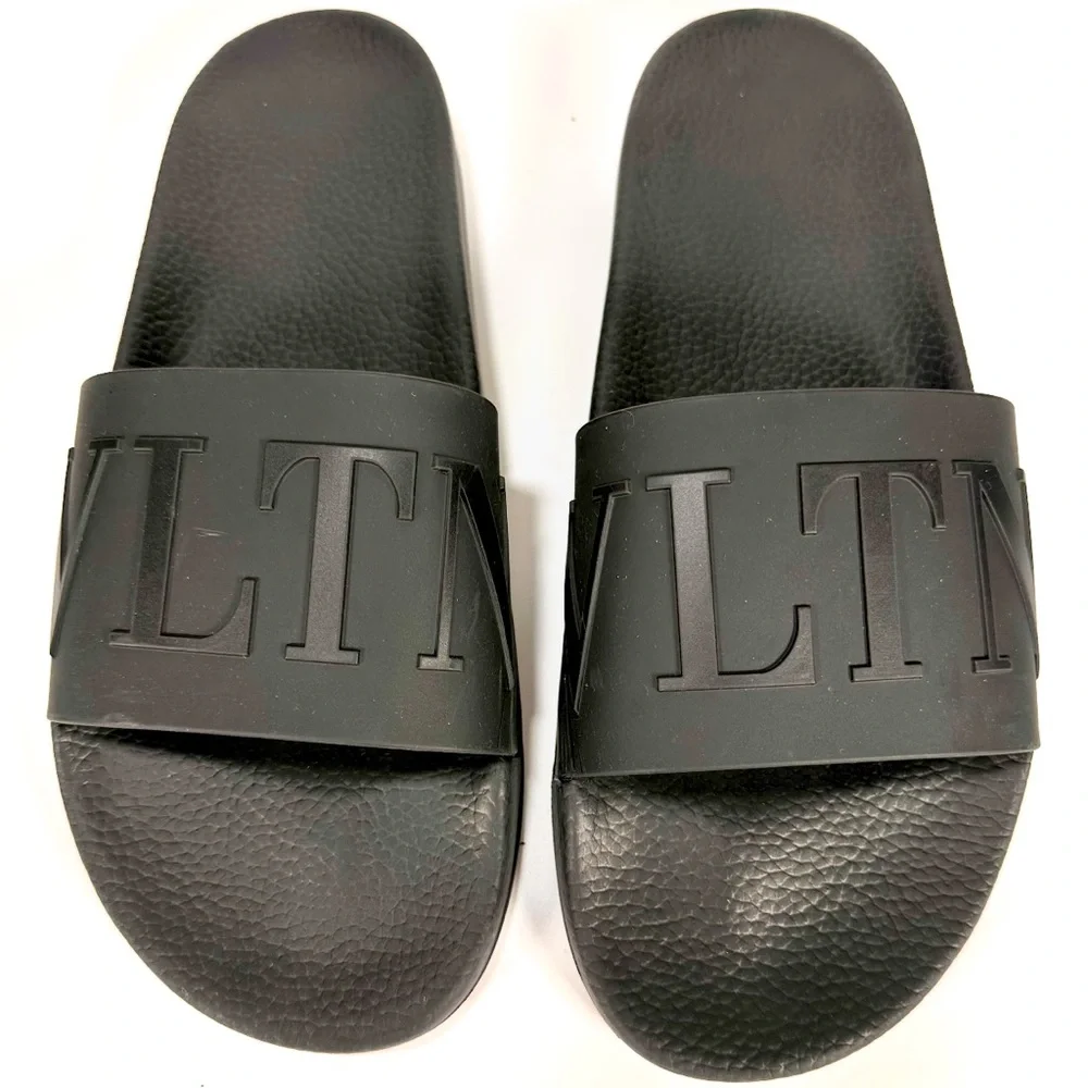 Valentino Garavani VLTN Logo All Black Rubber Slide Sandal